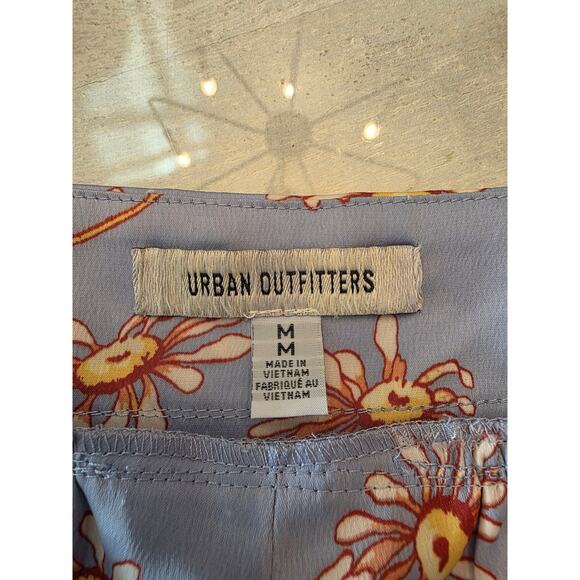 Urban Outfitters Women's Floral Satin Mini Slip Dress SZ Medium - Picture 6 of 8